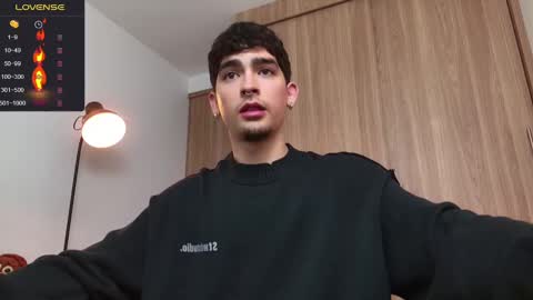 Snapshot of zenn_rush chatting on December 31, 12:15 pm Zenn online show from December 31, 12:15 pm