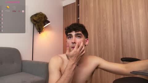 Snapshot of zenn_rush chatting on February 1, 4:33 pm Zenn online show from February 1, 4:33 pm