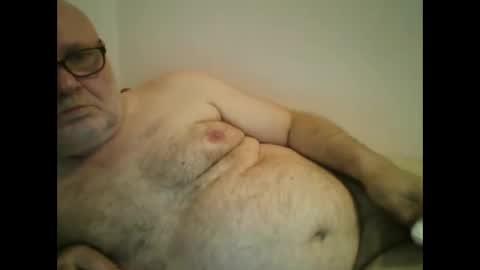 Snapshot of zentaurus59 chatting on October 26, 6:25 am zentaurus59 online show from October 26, 6:25 am