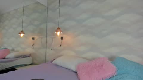 ZEPHYRA ANGELS online show from December 4, 3:06 am