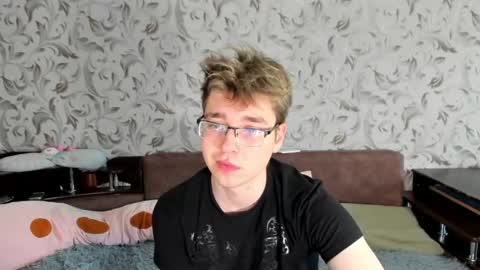 Ethan online show from June 3, 3:20 am