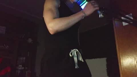 zeroreaction online show from April 4, 9:33 pm