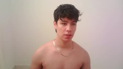 zeus_183 online show from November 17, 2:52 pm