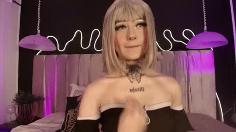 zhally_dee online show from February 3, 7:40 pm