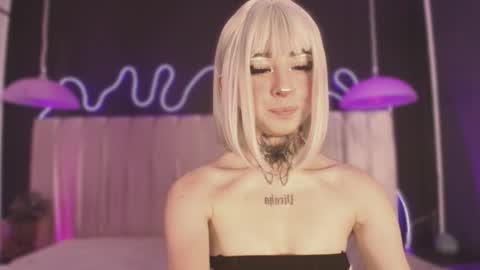 zhally_dee online show from March 17, 8:14 pm