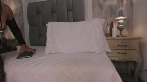 zharia_lux25 online show from April 1, 1:41 pm