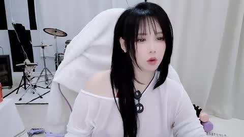 zhen online show from April 21, 5:31 pm