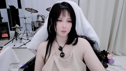 zhen online show from April 4, 2:46 pm