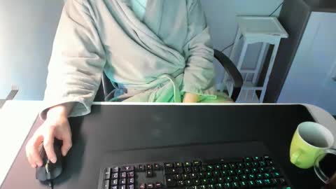 ziemlichflutschig online show from February 24, 4:27 am