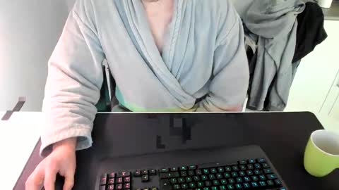 ziemlichflutschig online show from February 3, 8:24 am