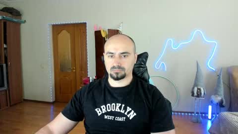 Ziesh online show from April 2, 6:21 am