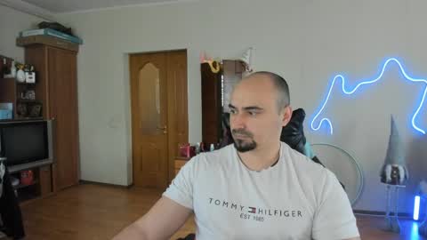 Ziesh online show from April 15, 10:07 am