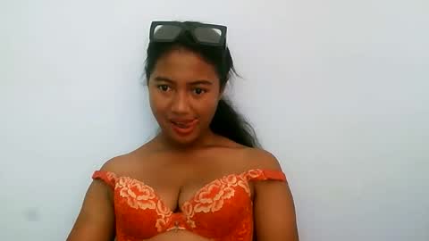 elly online show from March 14, 7:23 am