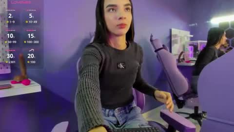 Zoe online show from March 29, 3:19 am