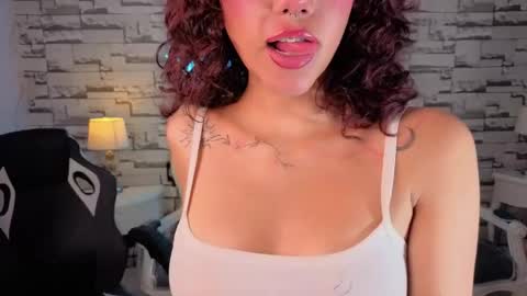 zoe_ch_ online show from June 3, 3:09 am