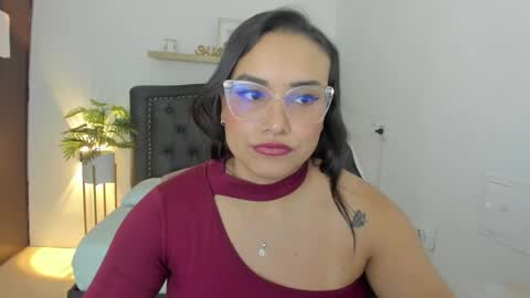 Snapshot of zoe_danae_ chatting on February 14, 3:47 pm Zoe  online show from February 14, 3:47 pm