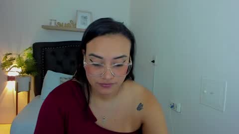 Snapshot of zoe_danae_ chatting on March 8, 12:09 pm Zoe  online show from March 8, 12:09 pm