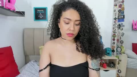 Zoe Gruber online show from February 8, 4:25 am