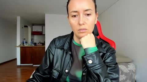 ZOE online show from February 18, 9:58 pm