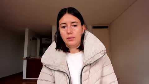 ZOE online show from March 7, 9:38 pm