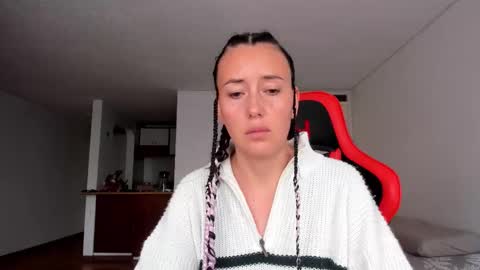 ZOE online show from November 23, 8:07 pm