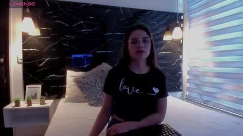 Zoe online show from October 21, 11:48 am