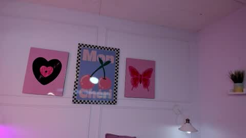 Zoe Lynch online show from February 12, 11:58 am