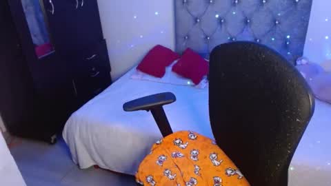 Snapshot of zoe_sexy69 chatting on March 6, 11:53 pm ZOE online show from March 6, 11:53 pm