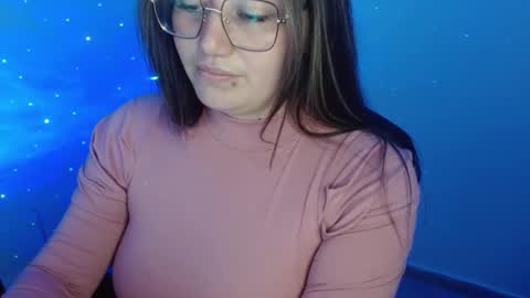 Snapshot of zoe_sexy69 chatting on February 17, 10:38 pm ZOE online show from February 17, 10:38 pm