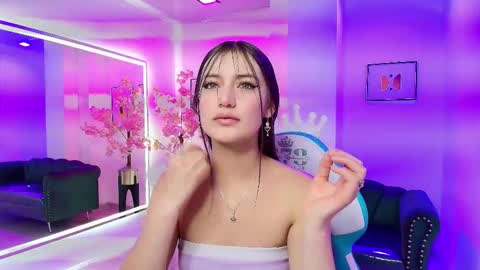 Zoe online show from February 4, 11:36 am