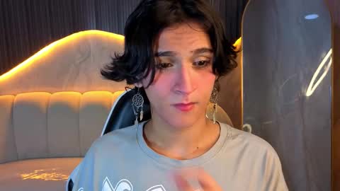 Zoe online show from December 16, 8:15 pm