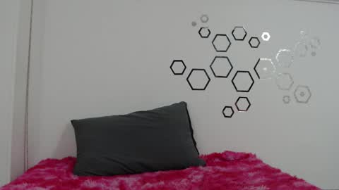 Carolina online show from November 21, 9:24 pm