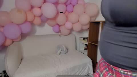 Zoe online show from March 27, 2:39 am