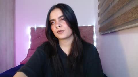 Zoee online show from February 5, 4:38 am