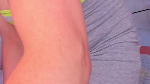 Zoe online show from February 5, 9:13 am