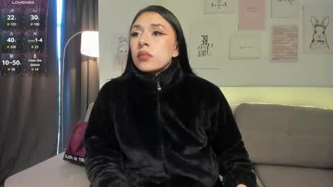 Zoey  online show from March 20, 11:59 am