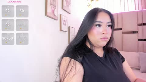 zoey thommpson online show from November 24, 9:46 pm