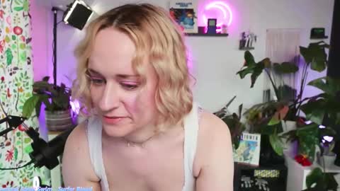 Zoey Ryan online show from November 23, 8:40 pm