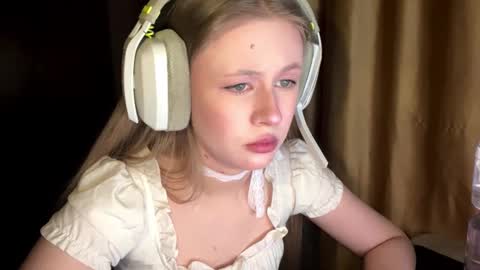 Lisa online show from March 5, 11:41 am