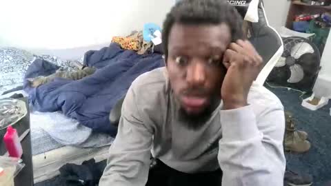 zoneingout online show from November 6, 7:50 pm