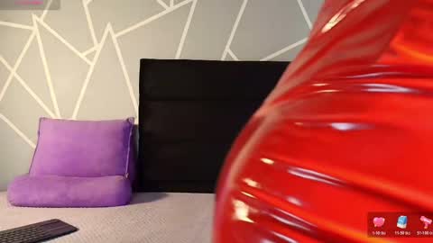 zpzphot online show from March 27, 8:10 pm