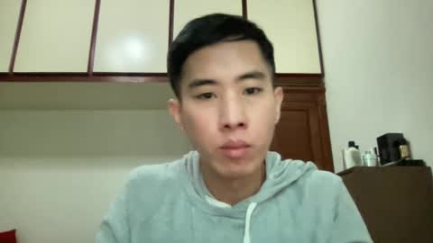 Snapshot of zseszsesz chatting on February 2, 3:32 am Z online show from February 2, 3:32 am