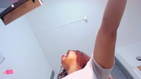 Zuly  online show from December 4, 12:38 pm