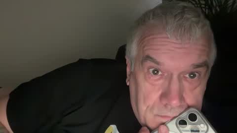 zwickauer1969 online show from March 4, 7:11 pm