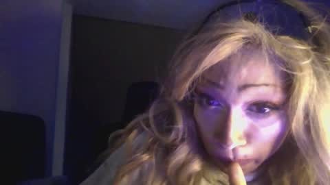 ZYA online show from November 20, 11:46 pm